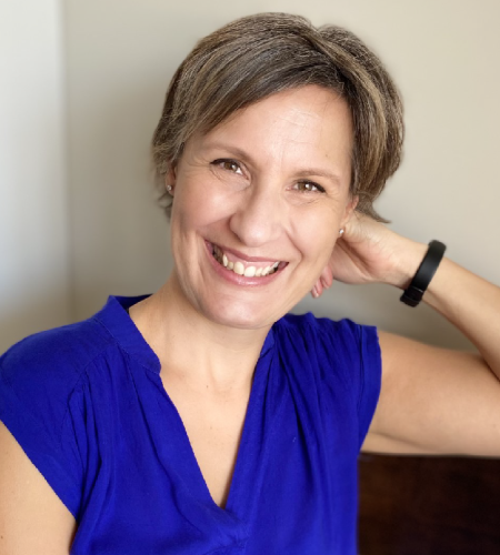 Jennifer Bogaart (v)